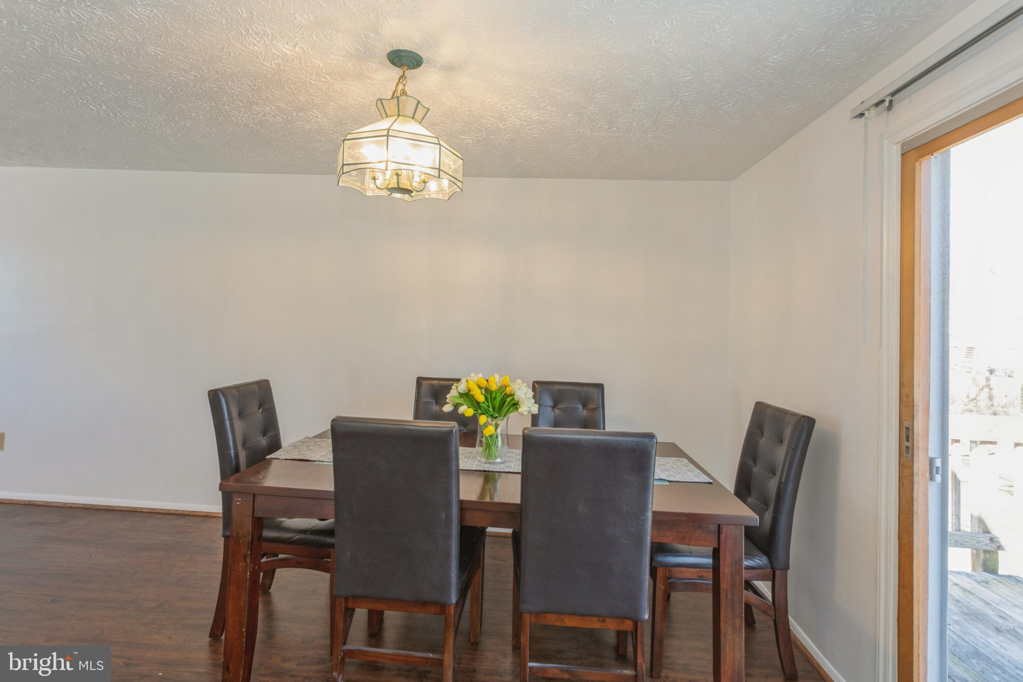 8471 Rippled Creek Court Springfield, VA 22153 - Photo 6 of 31 Dining area open to Living room