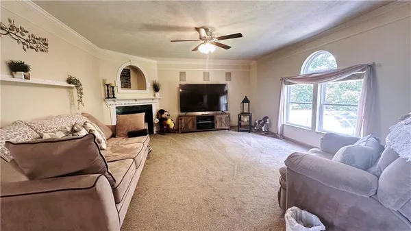 $470,000 | 440 Chapeldale Drive, Apollo, PA 15613