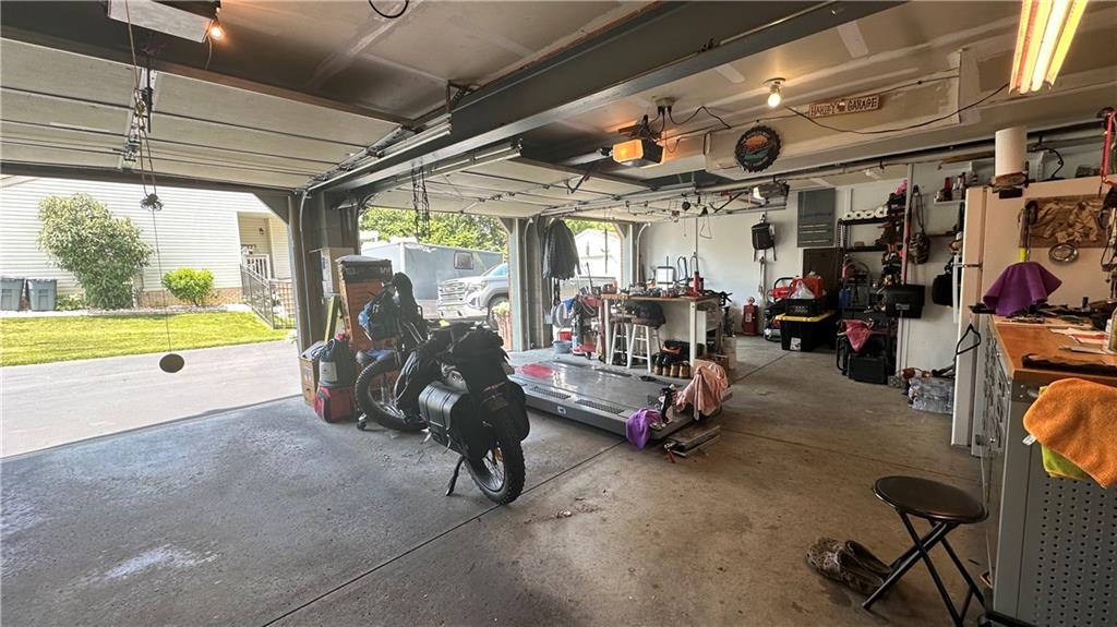 440 Chapeldale Drive Apollo, PA 15613 - Photo 40 of 48 3-car garage