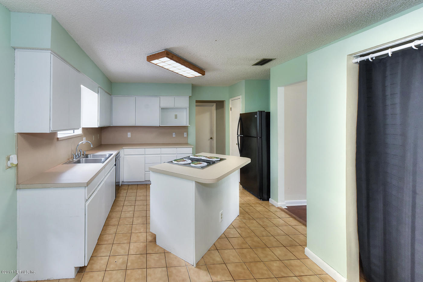 11564 Young Road Jacksonville, FL 32218 - Photo 9 of 24 Lots of Cabinet space