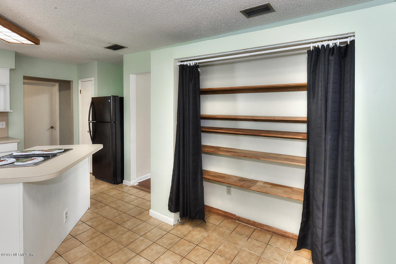 11564 Young Road Jacksonville, FL 32218 - Photo 10 of 24 Large Pantry