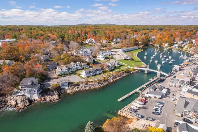 $1,350,000 | 45 Woodbury Lane, Unit 8, Ogunquit, ME 03907