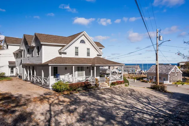 $1,350,000 | 45 Woodbury Lane, Unit 8, Ogunquit, ME 03907