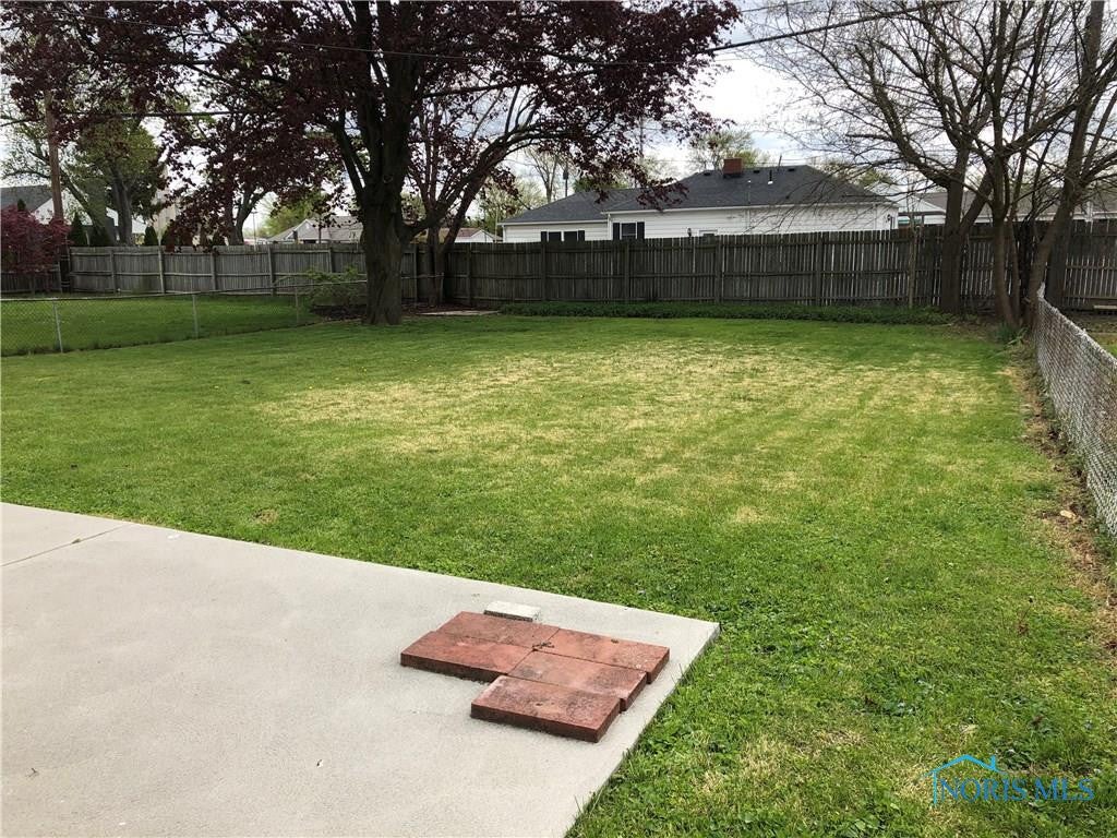 1027 Metcalf Road Toledo, OH 43615 - Photo 35 of 41 Photo 35