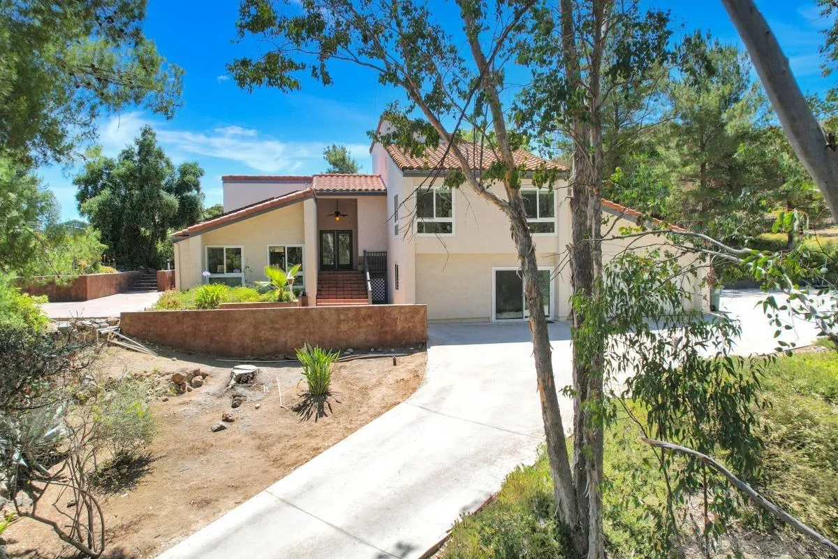 23920 Gymkhana Road Ramona, CA 92065 - Photo 4 of 68 Gallery Image 4