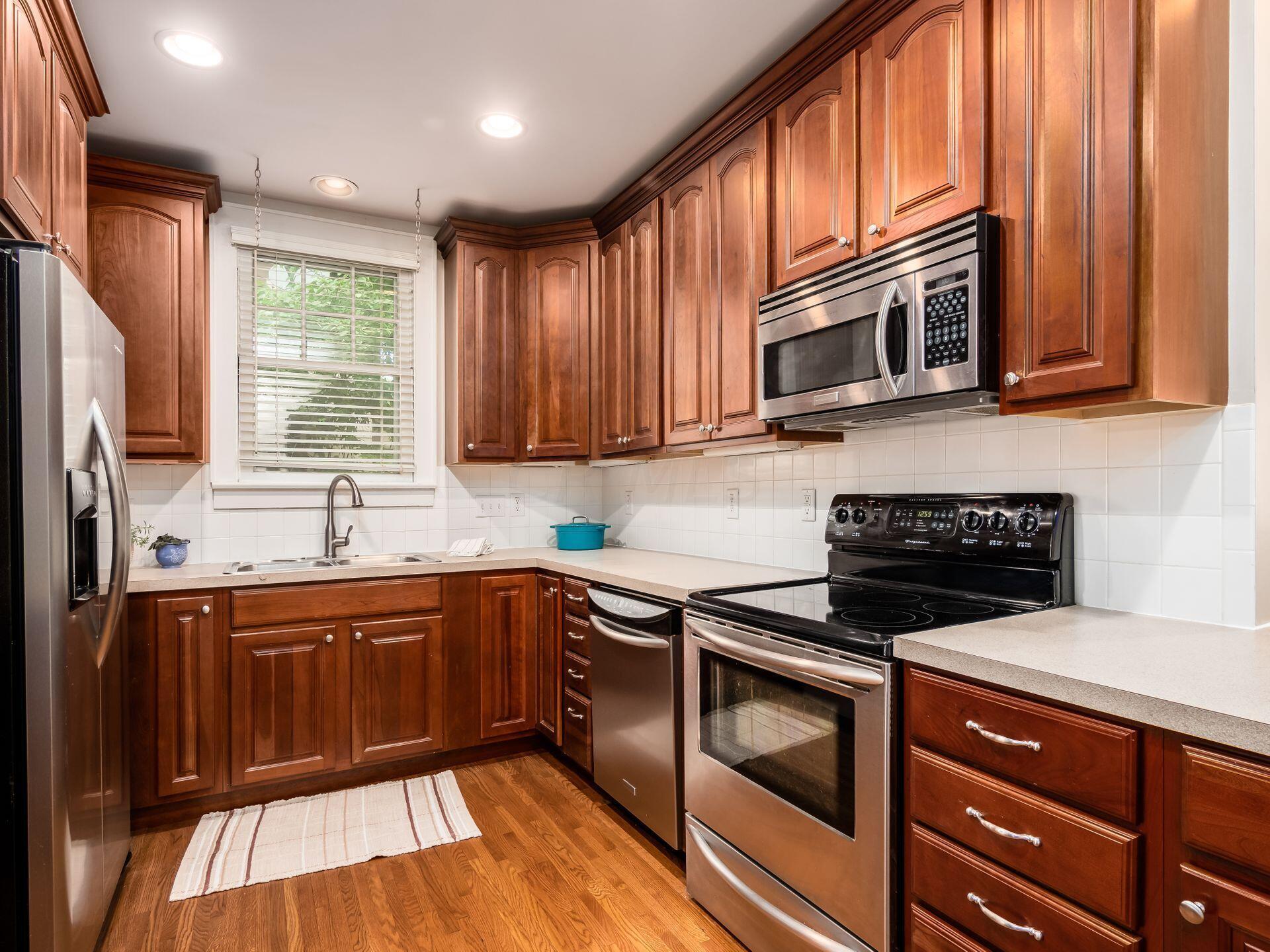 240 North Ardmore Road Bexley, OH 43209 - Photo 17 of 72 Kitchen