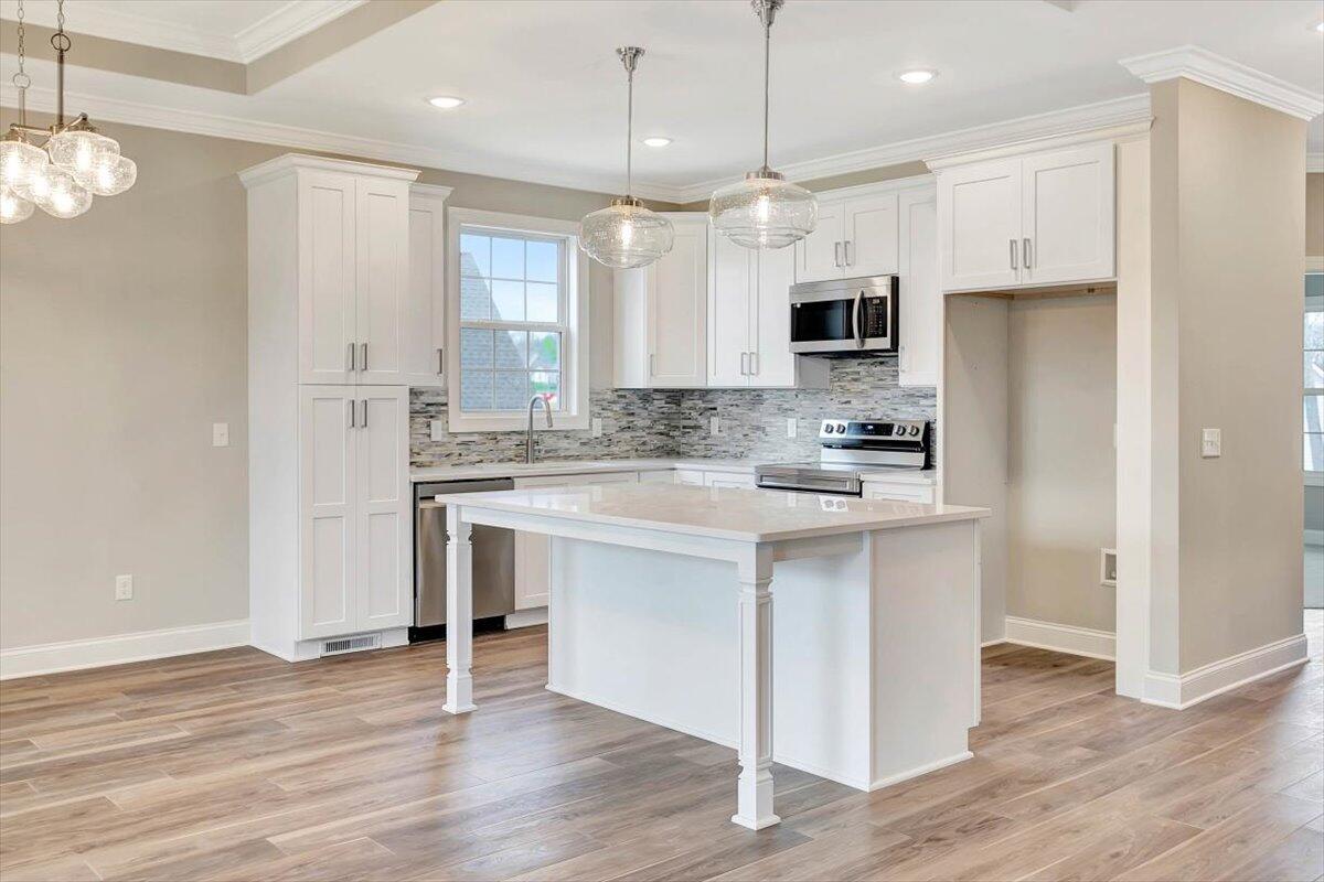 06-Pinnacle Tour - 7564 Peystons Rise -