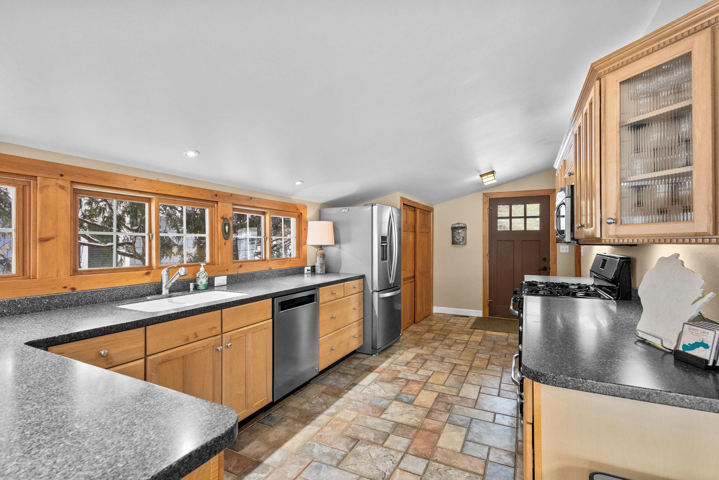 W964 Spring Grove Road Ripon, WI 54971 - Photo 20 of 85