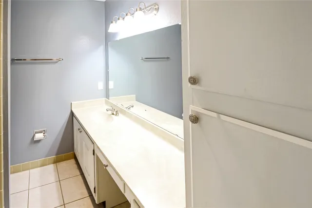 a view of an entryway