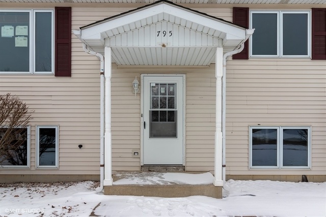 795 Longlane Road New Lenox, IL 60451 - Photo 2 of 25