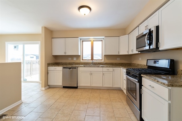795 Longlane Road New Lenox, IL 60451 - Photo 7 of 25