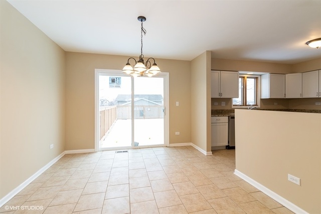 795 Longlane Road New Lenox, IL 60451 - Photo 9 of 25
