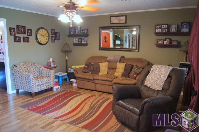 707 Romy Drive Lockport, LA 70374 - Photo 6 of 17 Living Room