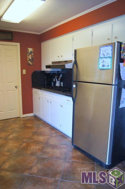 707 Romy Drive Lockport, LA 70374 - Photo 10 of 17 Kitchen 2