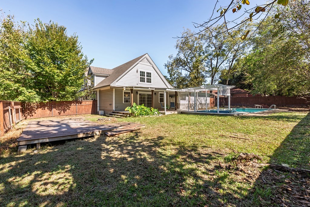 421 House Street Lufkin, TX 75904 - Photo 37 of 46 a house with swimming pool in front of it