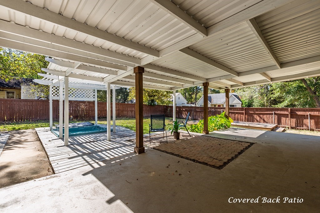 421 House Street Lufkin, TX 75904 - Photo 38 of 46 a view of backyard with a porch