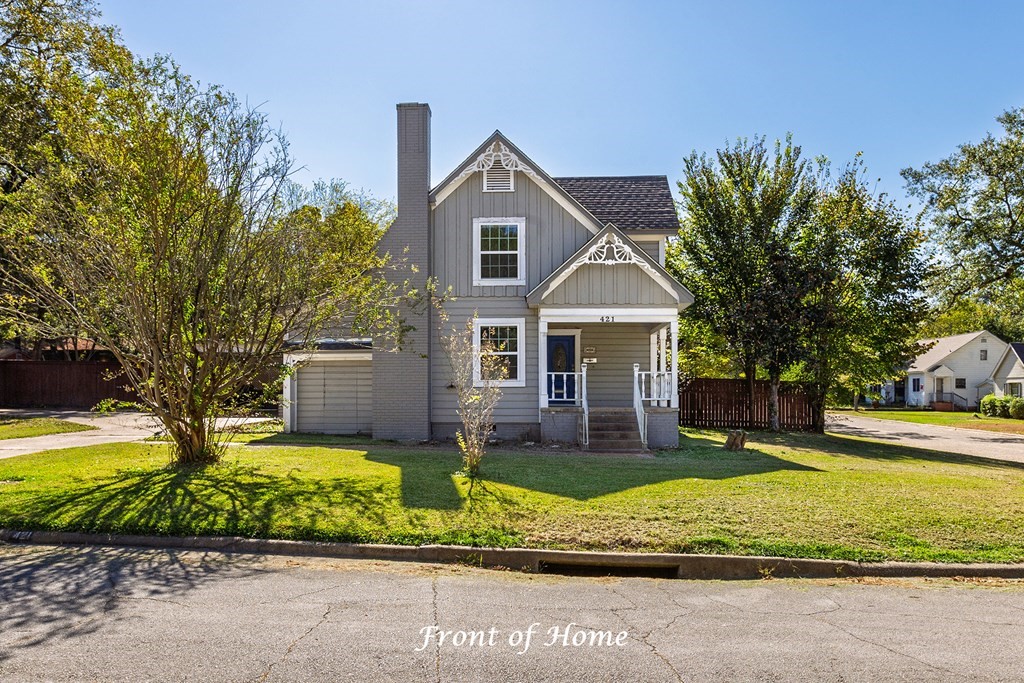 421 House Street Lufkin, TX 75904 - Photo 42 of 46 a front view of a house with a yard and garage