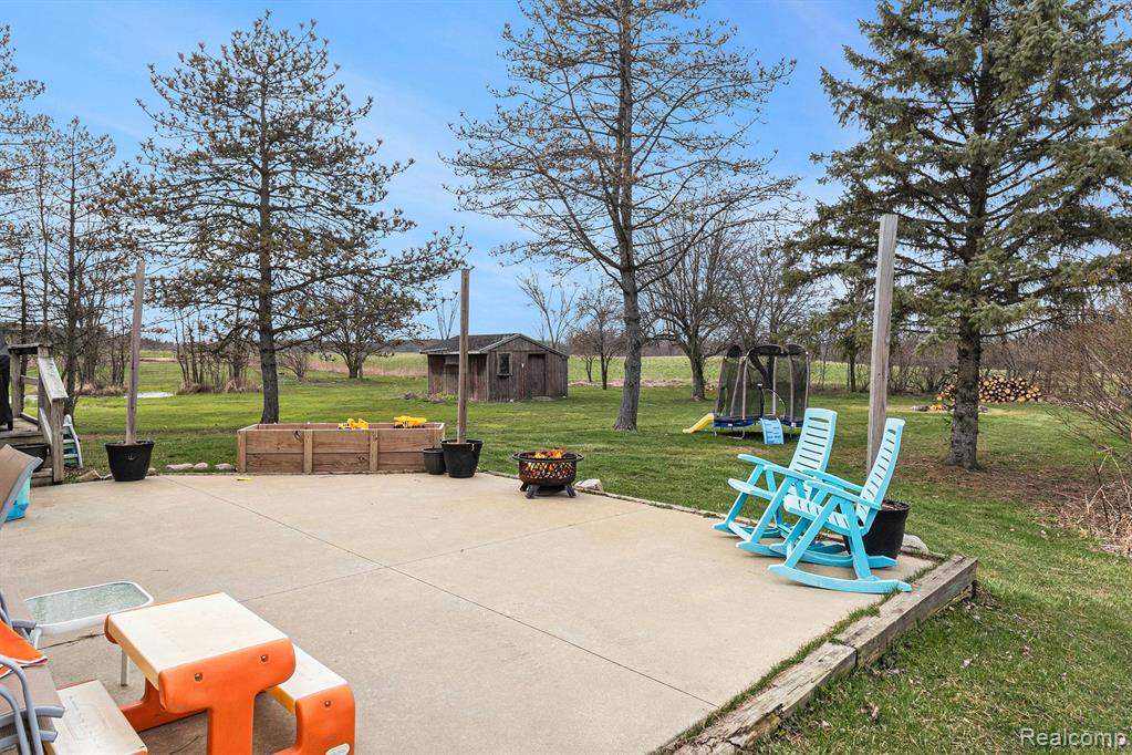 6211 Allen Road Fenton, MI 48430 - Photo 24 of 29