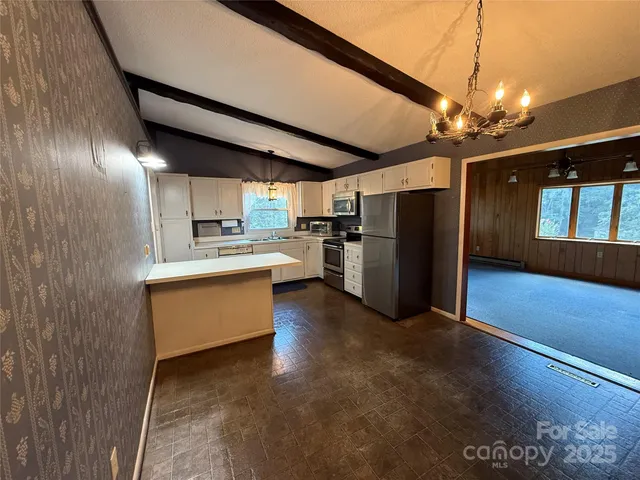 $485,000 | 516 Averys Crk Road, Arden, NC 28704