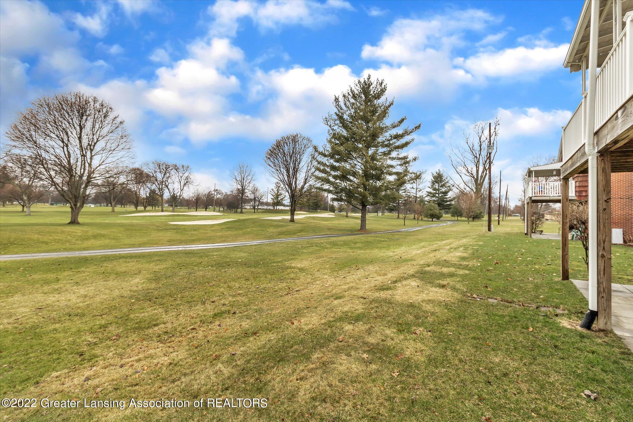 1730 Wellington Road, Unit 7 Lansing, MI 48910 - Photo 33 of 34 42-1730-Wellington-Rd-WindowStill-Real-E