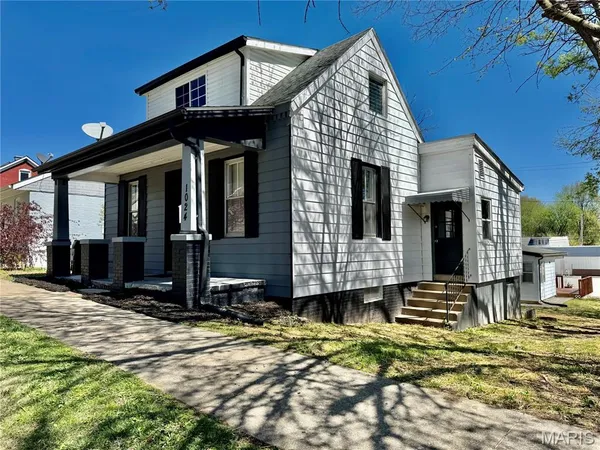 $204,900 | 1024 South Charles Street, Belleville, IL 62220