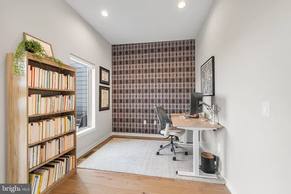 $1,299,999 | 3117 Pierview Lane, Philadelphia, PA 19125