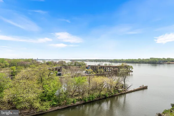 $1,299,999 | 3117 Pierview Lane, Philadelphia, PA 19125