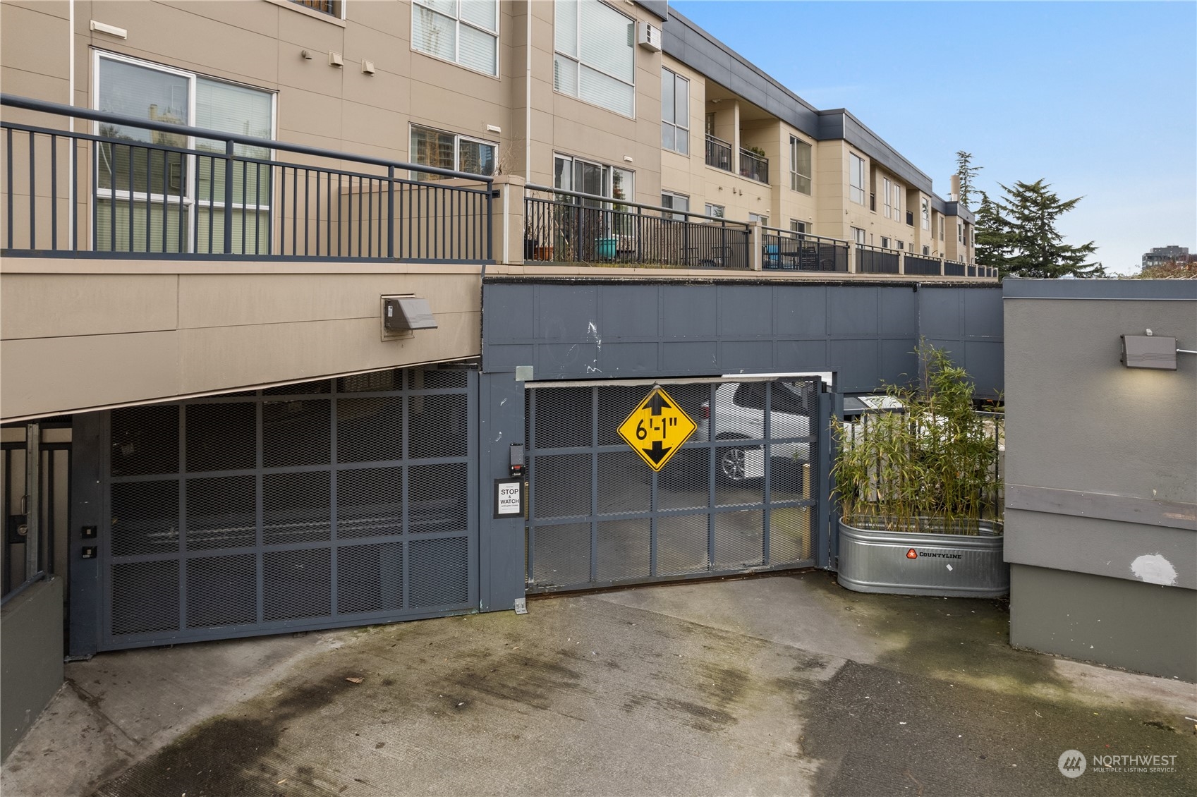 321 10th Avenue South, Unit 508 Seattle, WA 98104 - Photo 20 of 26 a view of a house with a balcony