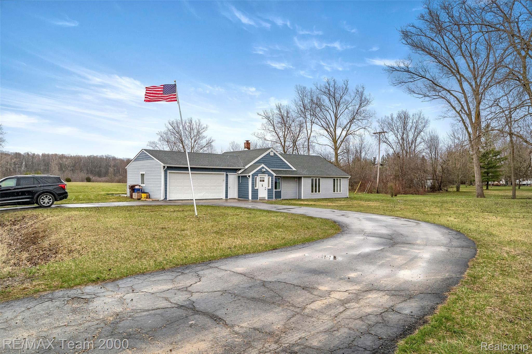 6611 Sheldon Road Belleville, MI 48111 - Photo 3 of 44 01.jpg