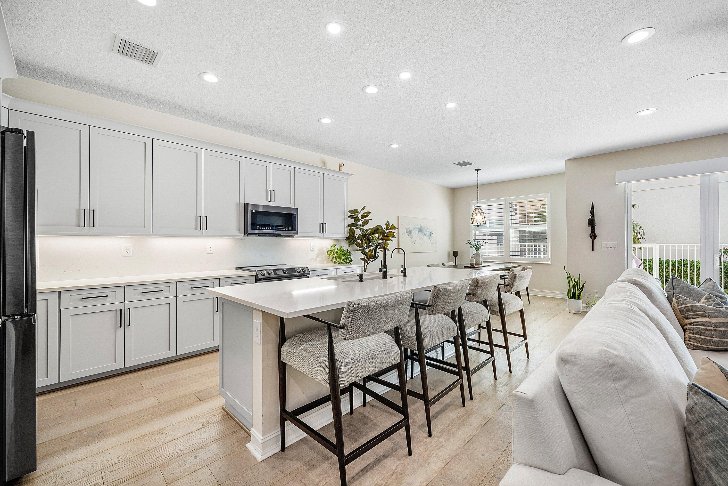 100 Northwest 69th Circle, Unit 44 Boca Raton, FL 33487 - Photo 11 of 56 012-100Northwest69thCircle-44-BocaRaton-