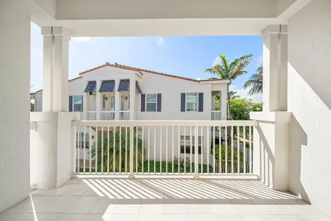 $799,000 | 100 Northwest 69th Circle, Unit 44, Boca Raton, FL 33487