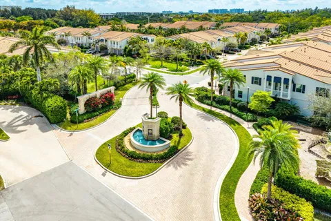 $799,000 | 100 Northwest 69th Circle, Unit 44, Boca Raton, FL 33487
