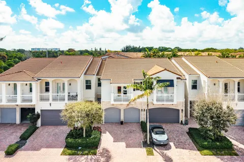 $799,000 | 100 Northwest 69th Circle, Unit 44, Boca Raton, FL 33487