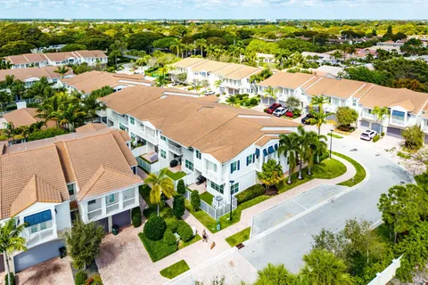 $799,000 | 100 Northwest 69th Circle, Unit 44, Boca Raton, FL 33487