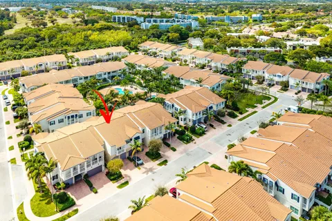 $799,000 | 100 Northwest 69th Circle, Unit 44, Boca Raton, FL 33487
