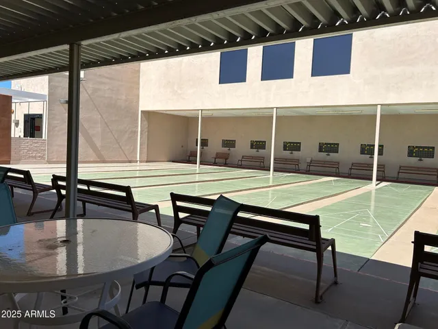 a view of a water fountain