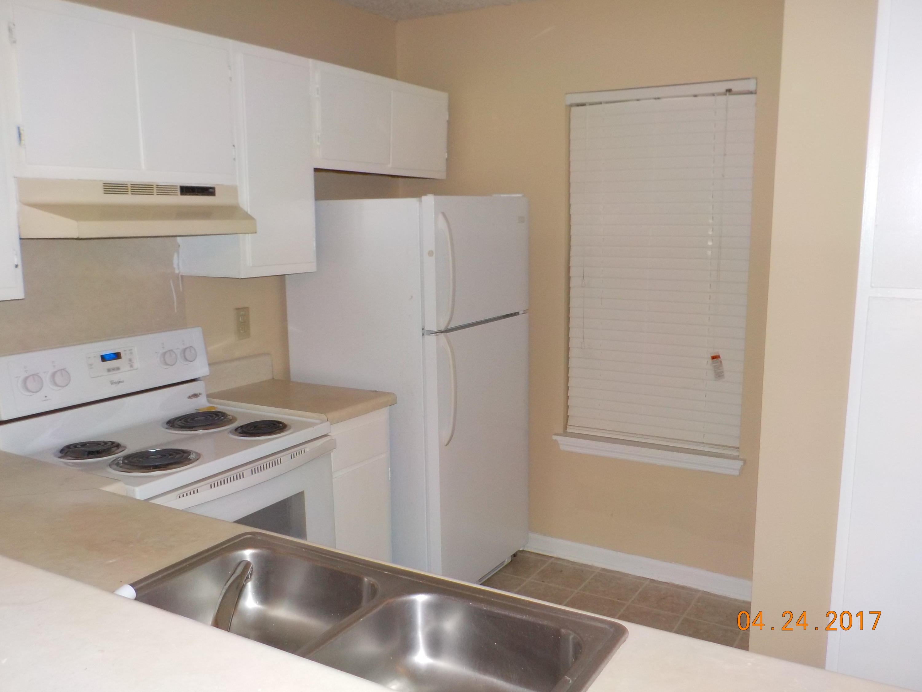 713 Temple Road, Unit A Ladson, SC 29456 - Photo 3 of 7 DSCN0845