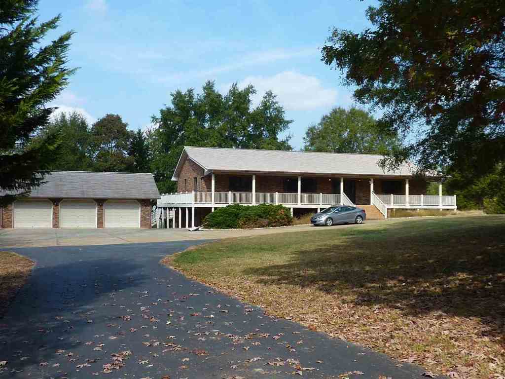 200 West Harper Ridge Road Seneca, SC 29678 - Photo 1 of 36 Gallery Image 1