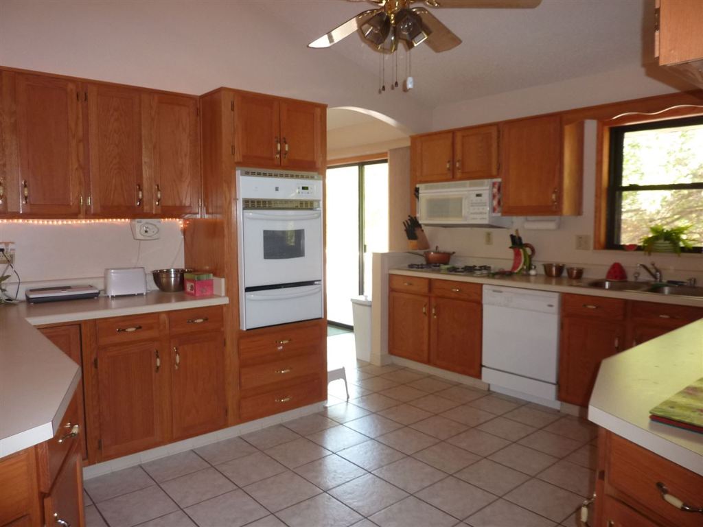 200 West Harper Ridge Road Seneca, SC 29678 - Photo 15 of 36 Gallery Image 15