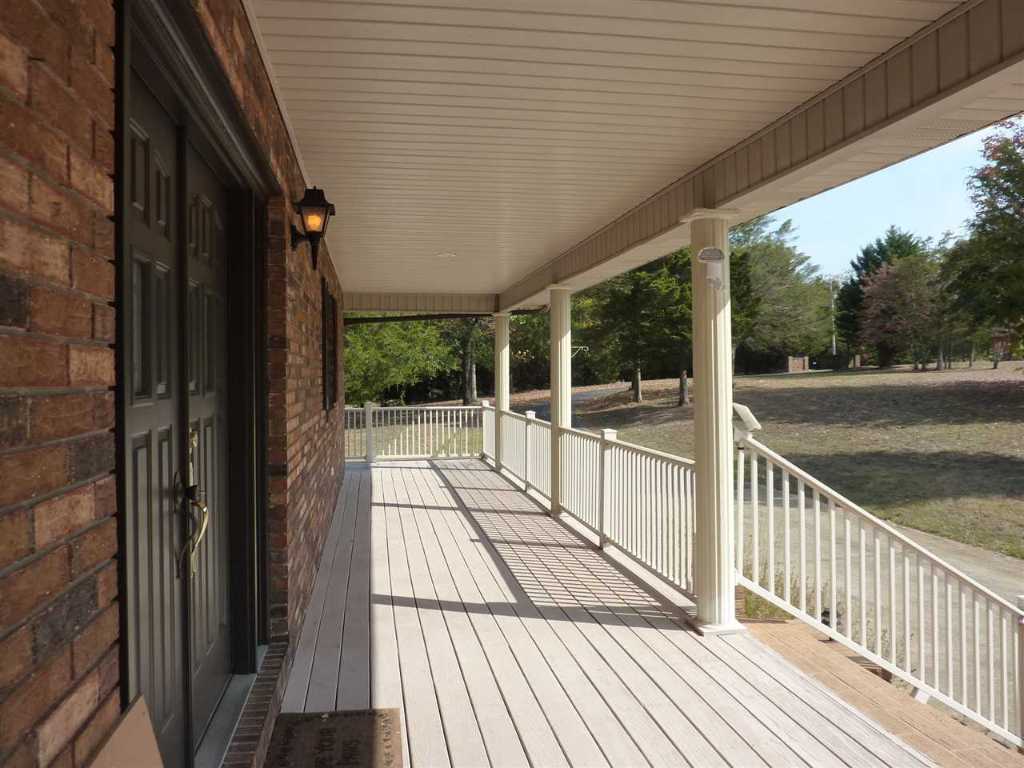 200 West Harper Ridge Road Seneca, SC 29678 - Photo 3 of 36 Gallery Image 3