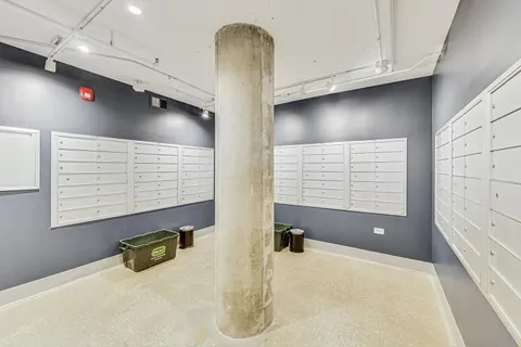 $325,000 | 111 South Morgan Street, Unit 620, Chicago, IL 60607