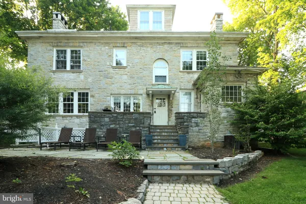 $2,585,000 | 234 West Fairmount Avenue, State College, PA 16801