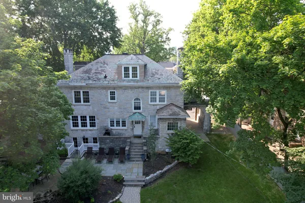 $2,585,000 | 234 West Fairmount Avenue, State College, PA 16801