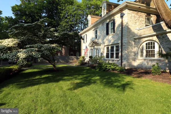 $2,585,000 | 234 West Fairmount Avenue, State College, PA 16801