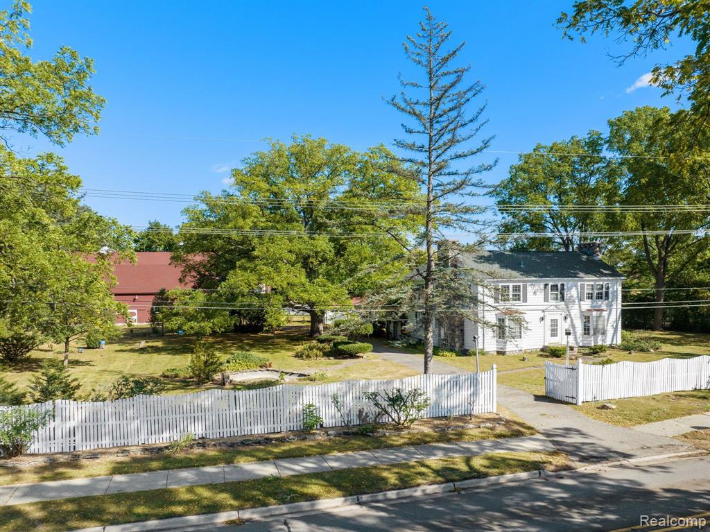 28804 Drake Road Farmington Hills, MI 48331 - Photo 5 of 50