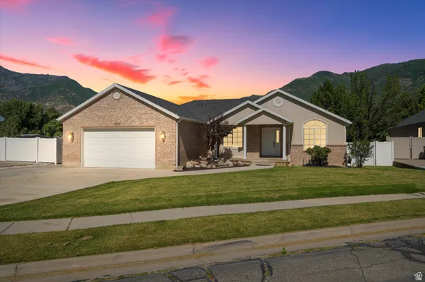 $795,000 | 7830 South Cedar Loop Drive, South Weber, UT 84405