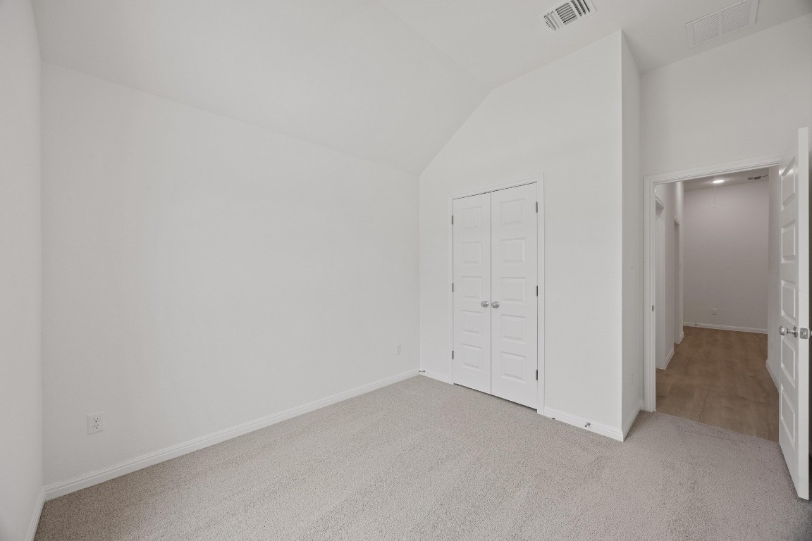 327 Bendecido Loop Elgin, TX 78621 - Photo 26 of 35