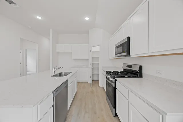 $279,875 | 327 Bendecido Loop, Elgin, TX 78621