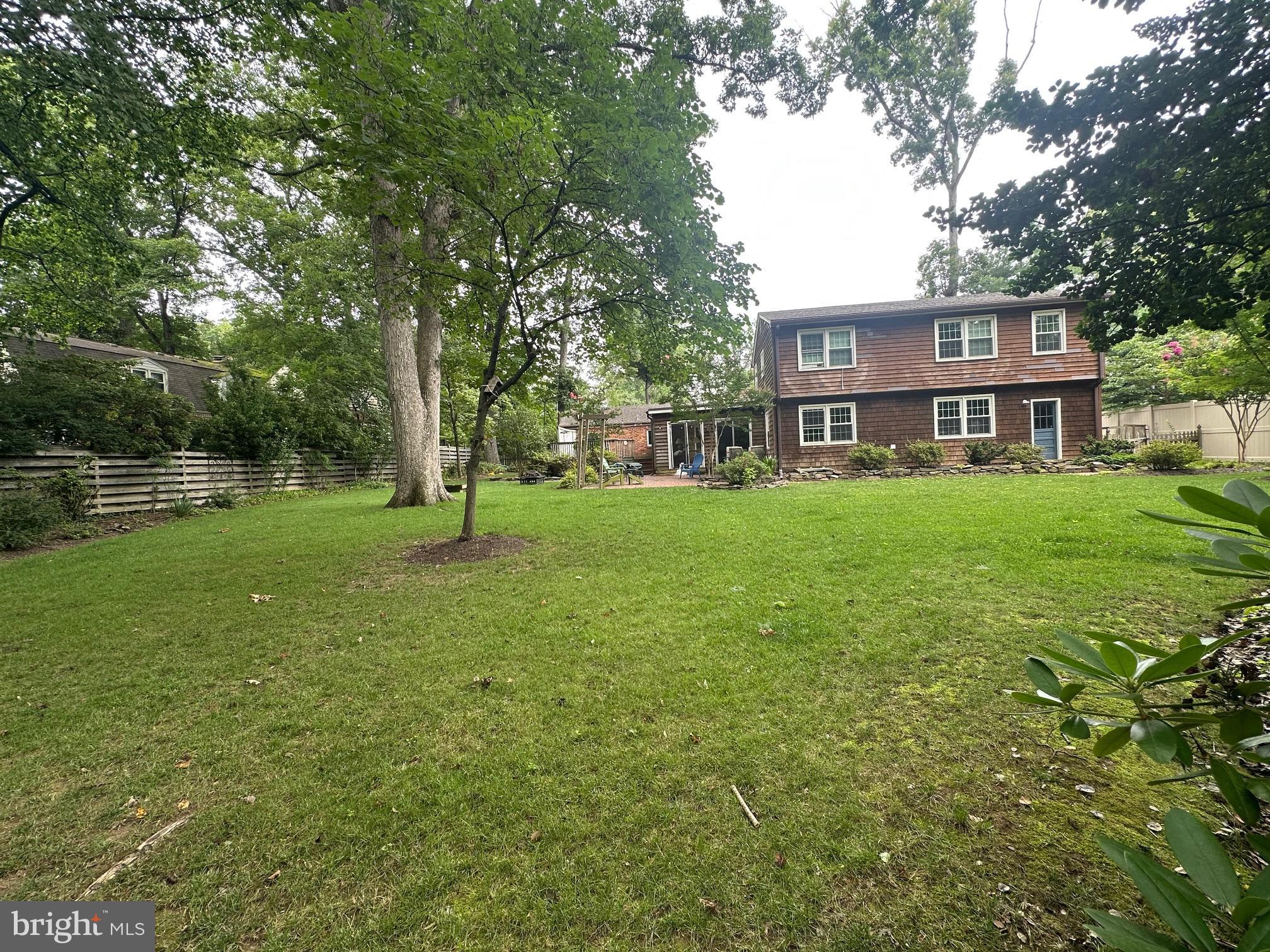 2332 Addison Street Vienna, VA 22180 - Photo 4 of 7