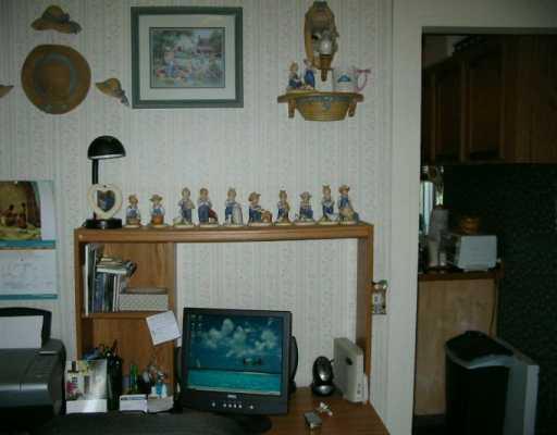 311 Evans City Road Butler, PA 16001 - Photo 7 of 8 Den/Family/Great Room.